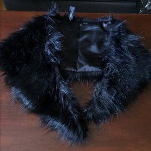 Black faux fur shoulder wrap
